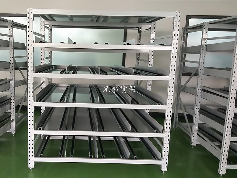 倉儲貨架國內和國外分別都有哪些優(yōu)勢